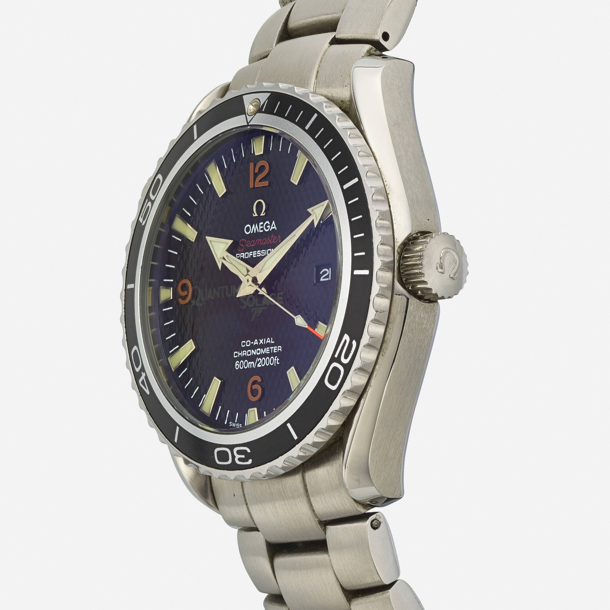 Omega seamaster planet ocean quantum of solace best sale