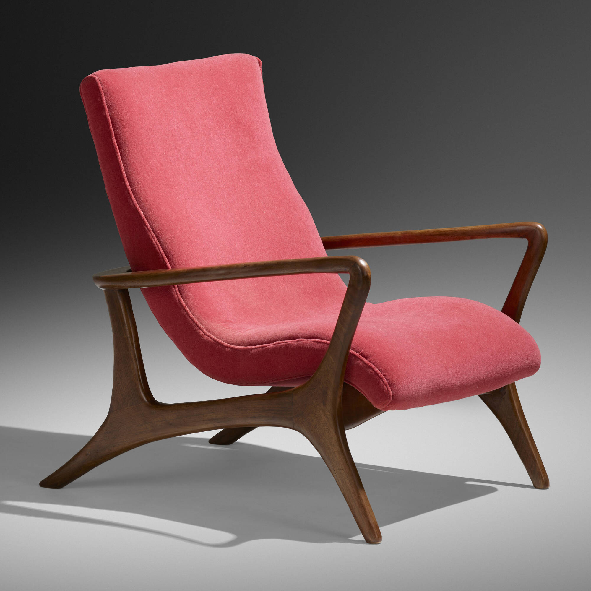 Contour shop lounge chair