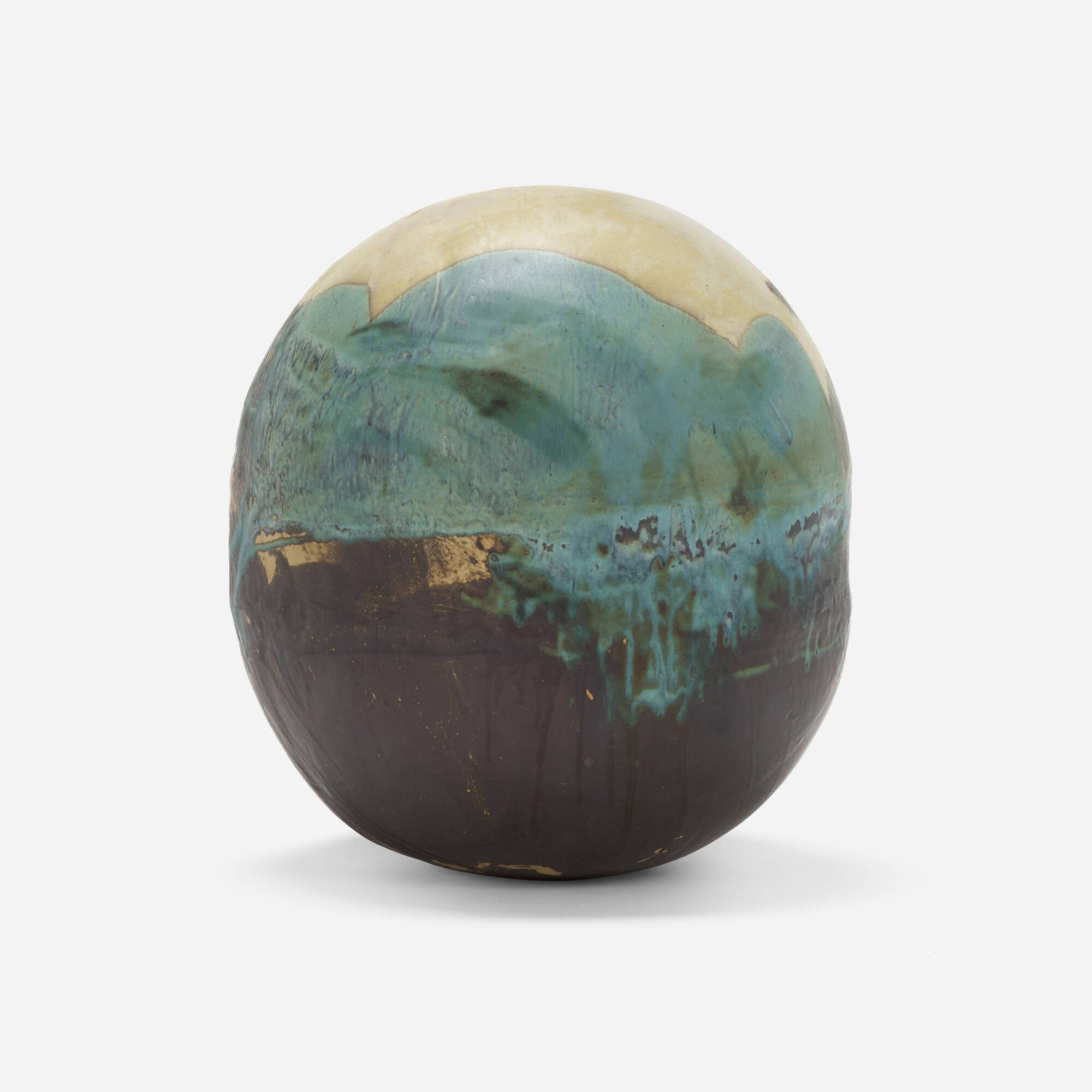 134: TOSHIKO TAKAEZU, Spring Moon (with rattle) < Post War & Contemporary  Ceramics, 4 October 2023 < Auctions | Rago Auctions