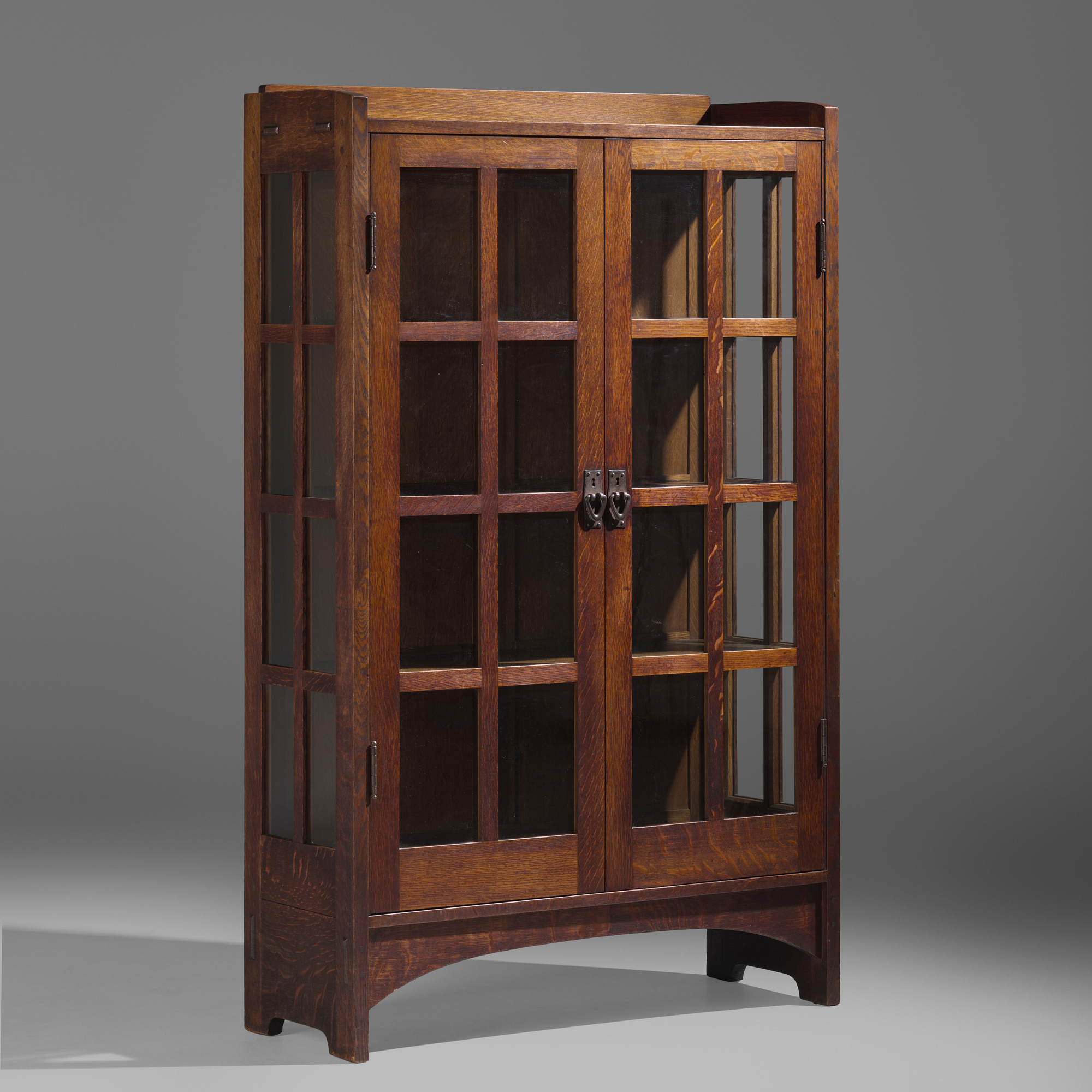 Craftsman china 2025 cabinet