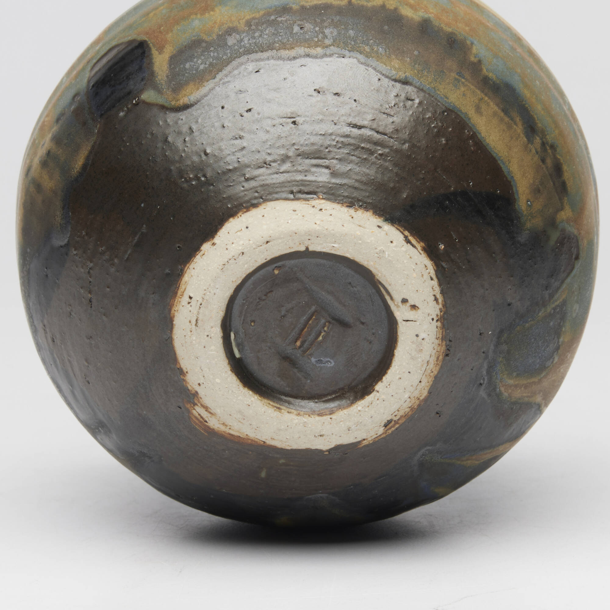 138: TOSHIKO TAKAEZU, Closed Form (with rattle) < Living Contemporary, 17  October 2024 < Auctions | Rago Auctions