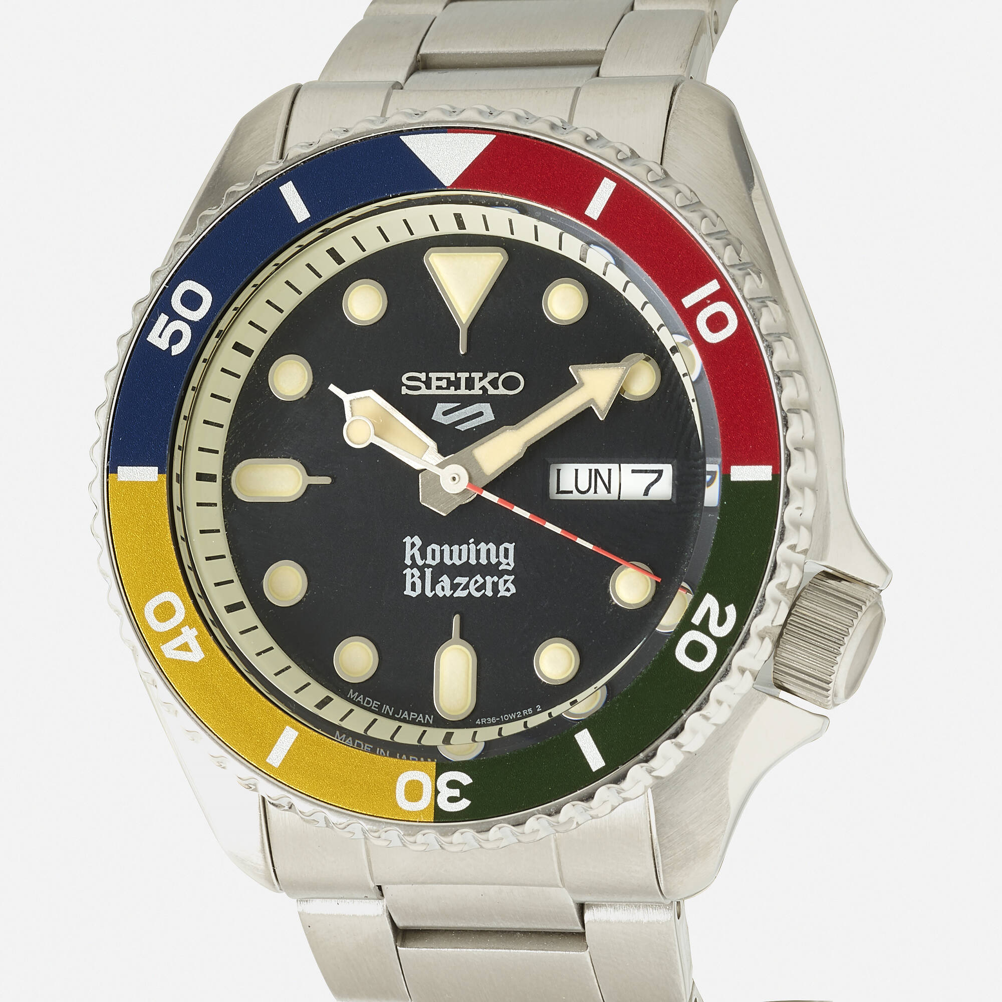 144: SEIKO FROM AJ MICHALKA, 'Rowing Blazers Diver' stainless steel  wristwatch < Watches including the Brian LaViolette Scholarship Foundation  Benefit Lots, 30 November 2022 < Auctions | Rago Auctions