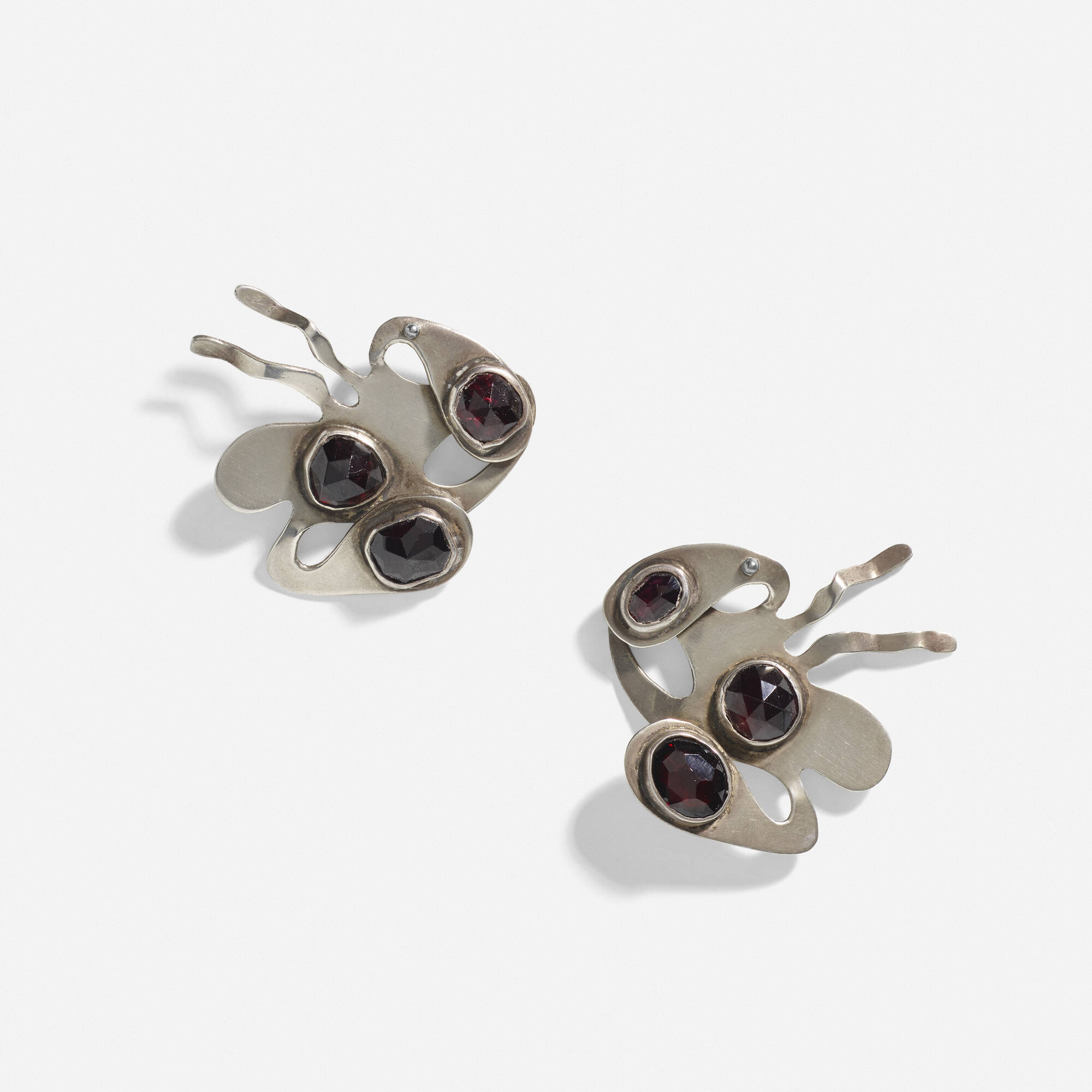 161 SAM KRAMER pair of earrings Structure Ornament Studio Jewelry 1900 to the Present Curated by Mark McDonald 12 February 2020 Auctions Rago Auctions