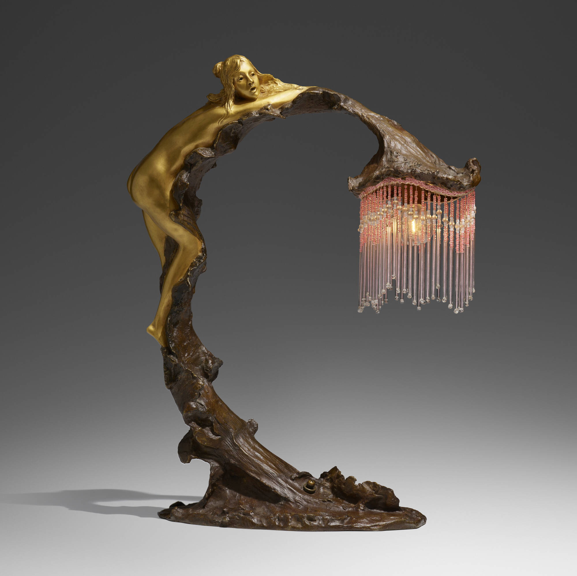 Nouveau lamp online