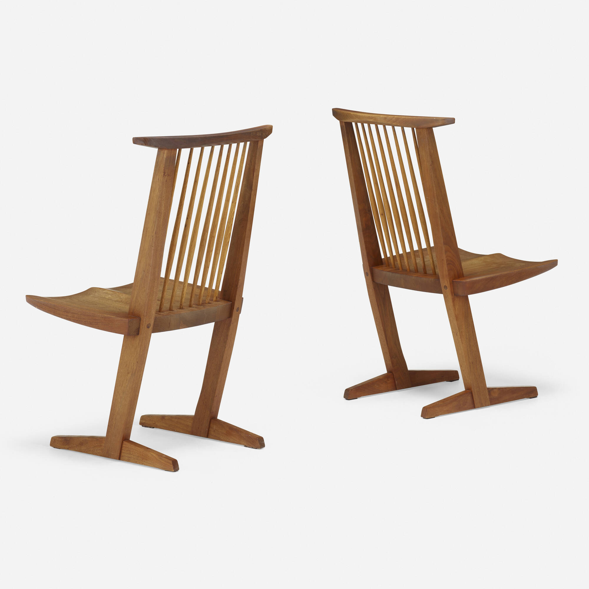 325: GEORGE NAKASHIMA, Conoid chairs, pair < Modern Design