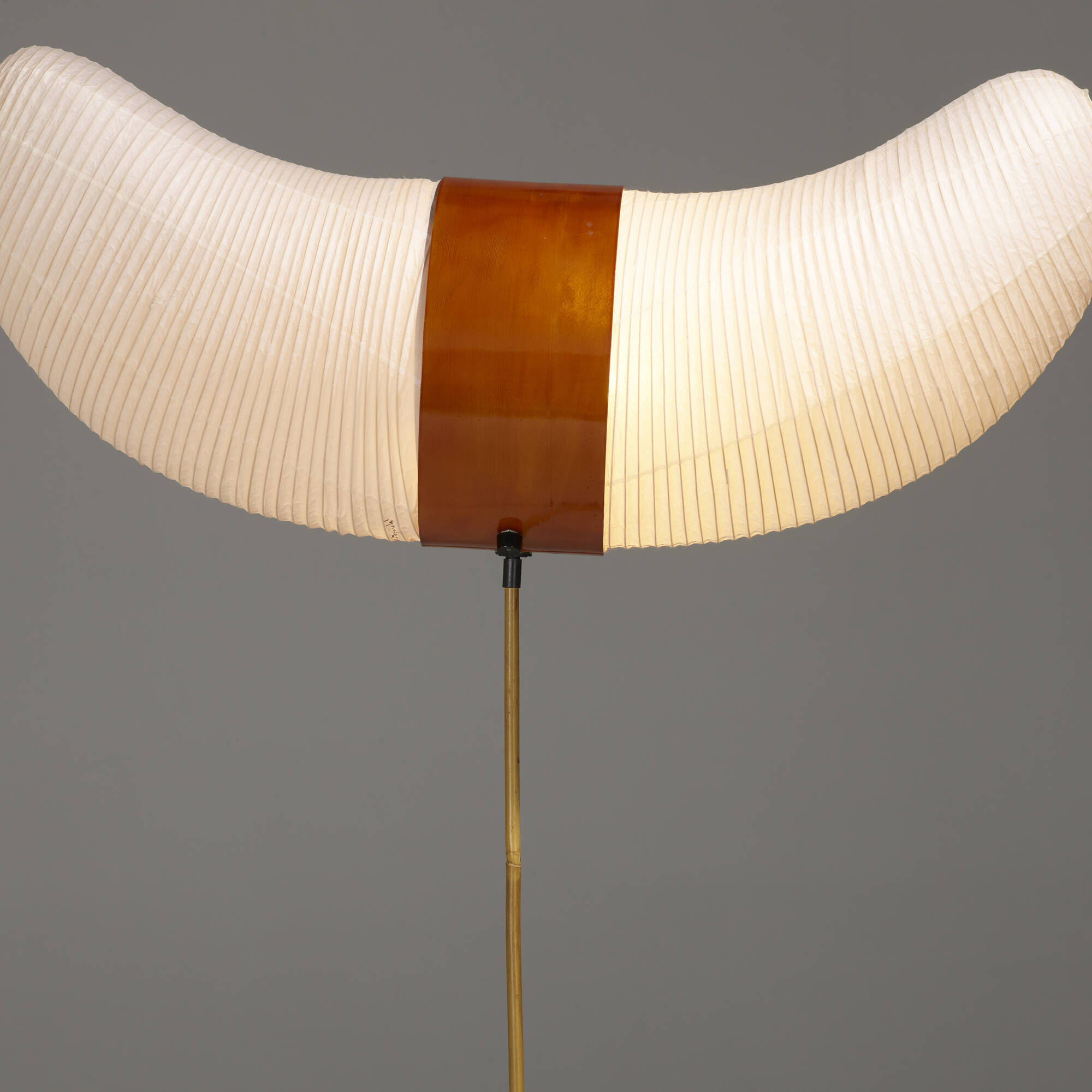 330: ISAMU NOGUCHI, Akari light sculptures model BB3-33S, pair < Modern Design, 19 January 2024 < Auctions | Rago Auctions 330: ISAMU NOGUCHI, Akari light sculptures model BB3-33S, pair < Modern Design, 19 January 2024 < Auctions | Rago Auctions