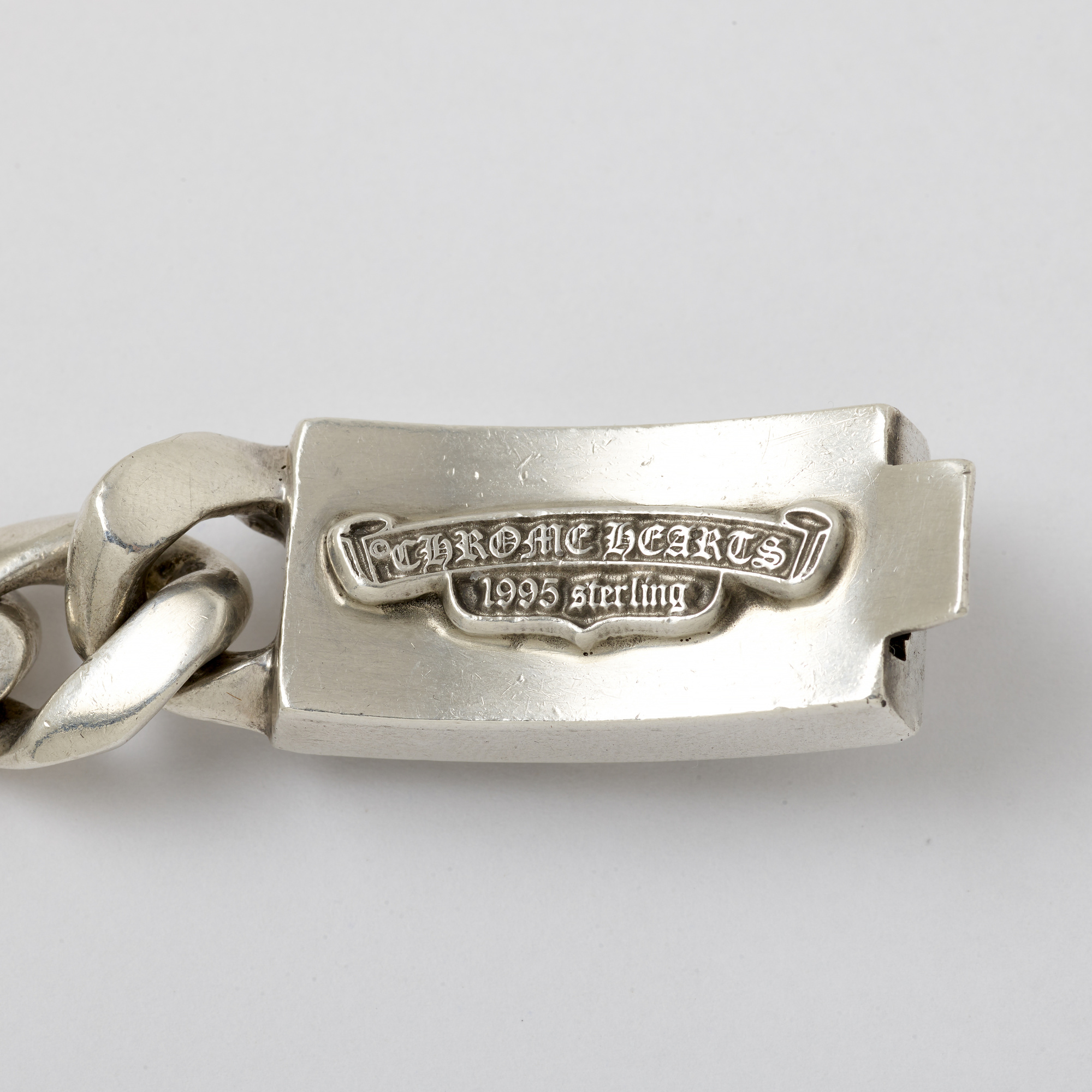 370: CHROME HEARTS, Sterling silver and black diamond bracelet < Jewels XOXO, 8 February 2023 < Auctions | Rago Auctions 370: CHROME HEARTS, Sterling silver and black diamond bracelet < Jewels XOXO, 8 February 2023 < Auctions | Rago Auctions